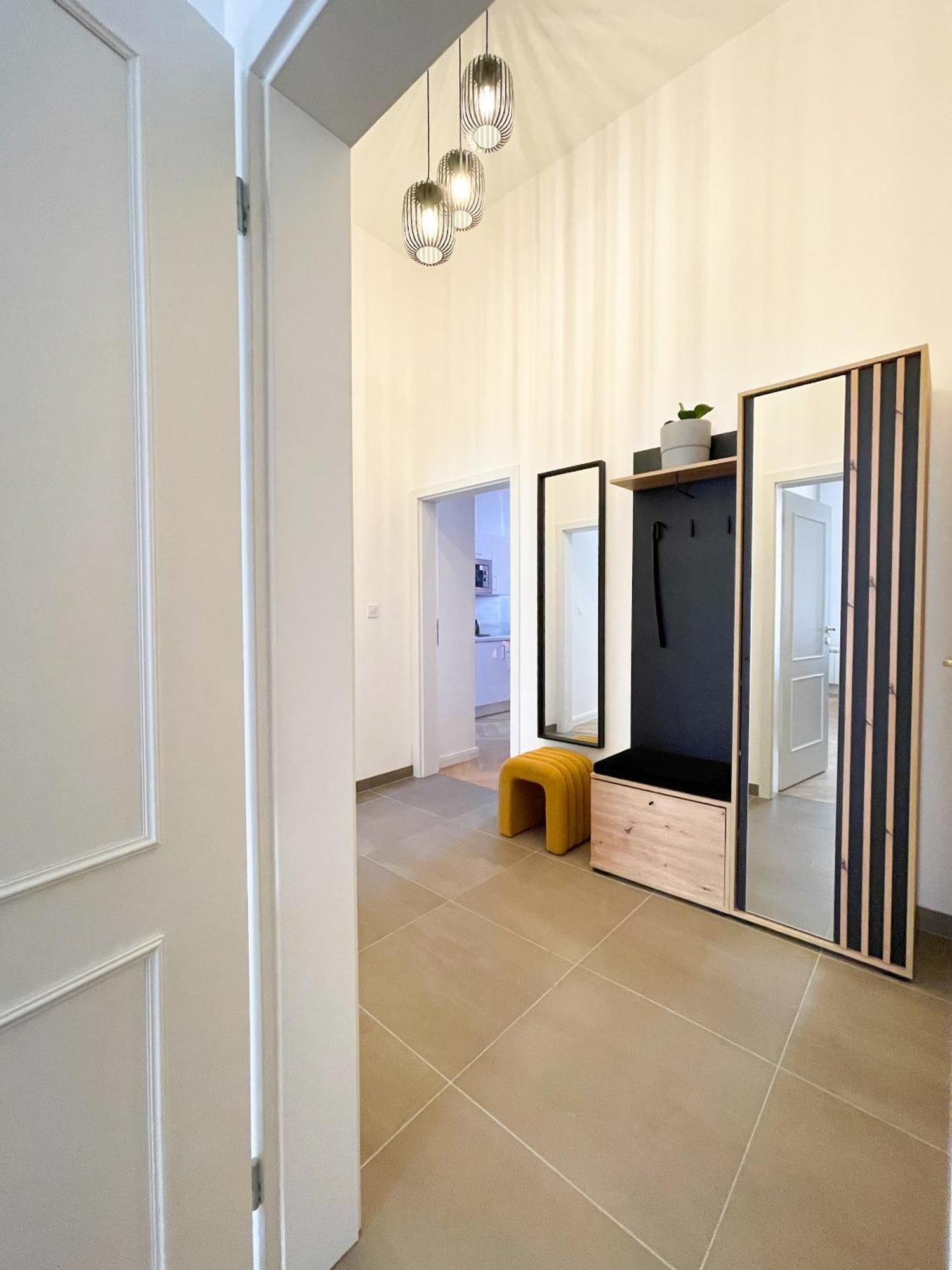 Rasinovo Nabrezi - Riverside Residence Прага Екстериор снимка